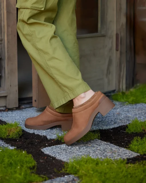 ABEO Capital Clog Metatarsal