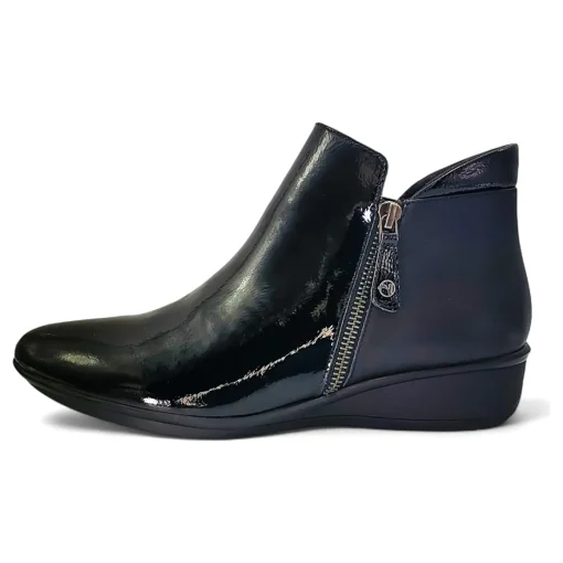 Revere Damascus